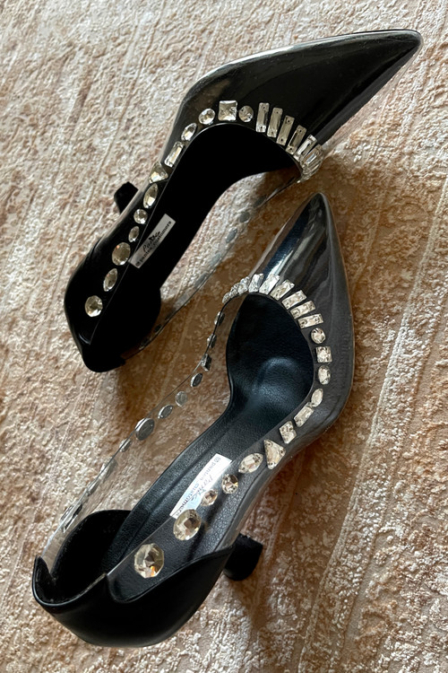 کفش شیشه ای زنانه