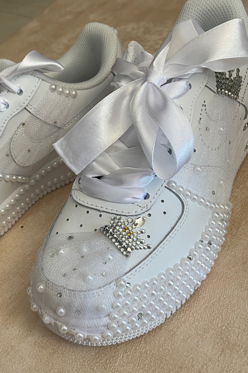 خرید کتونی فرمالیته عروس