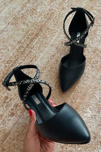 کفش مجلسی پاشنه بلند نگیندار